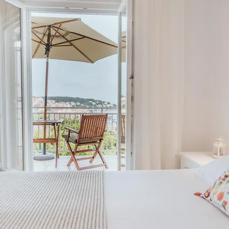 Anatota Hvar بيت ضيافة