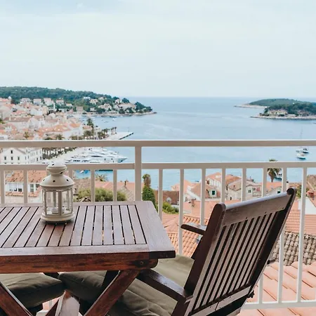 بيت ضيافة Anatota Hvar هفار