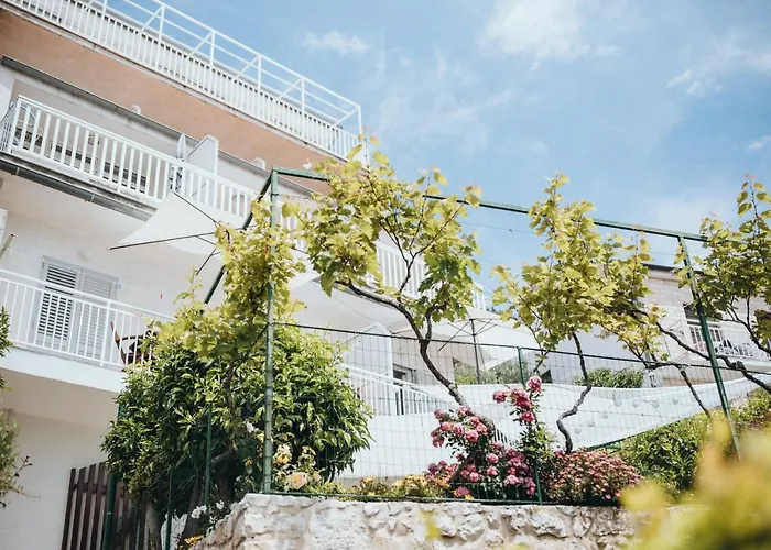 Gasthuis Anatota Hvar 4*