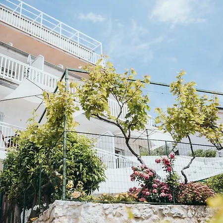 Guest house Anatota Hvar *