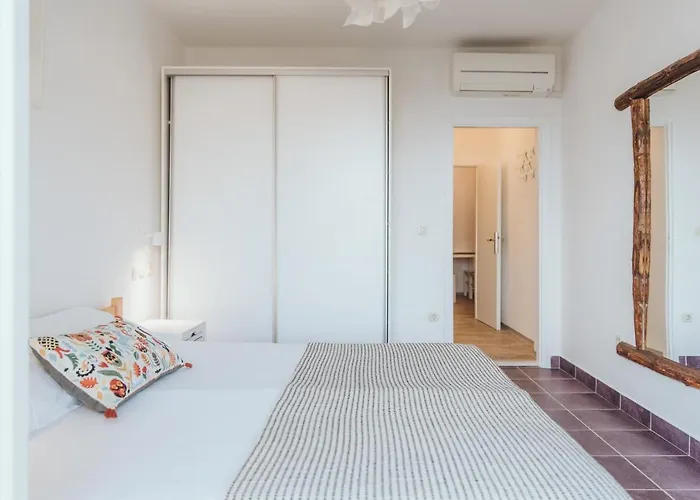 Affittacamere Anatota Hvar 4*